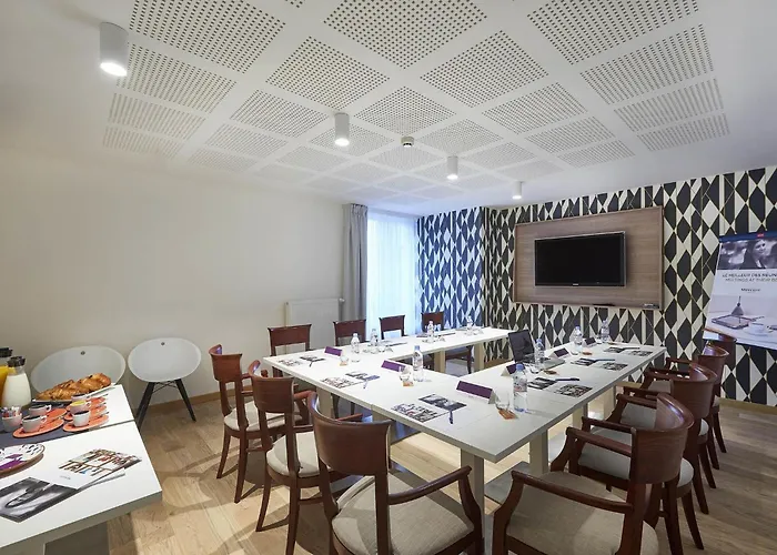 Mercure Centre Les Voyageurs Hotel 4*