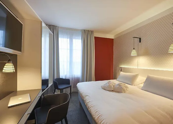 Mercure Centre Les Voyageurs 4*