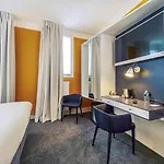 Hotel Mercure Centre Les Voyageurs 4*