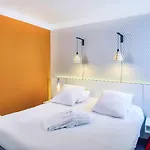 Hotel Mercure Centre Les Voyageurs 4*