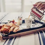 Mercure Centre Les Voyageurs Hotel