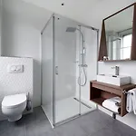 Mercure Centre Les Voyageurs Hotel