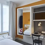 Mercure Centre Les Voyageurs Hotel 4*