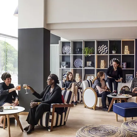 Mercure Centre Les Voyageurs מלון ברסט