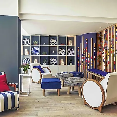 Hotel Mercure Centre Les Voyageurs 4*