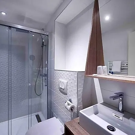 Mercure Centre Les Voyageurs Hotel