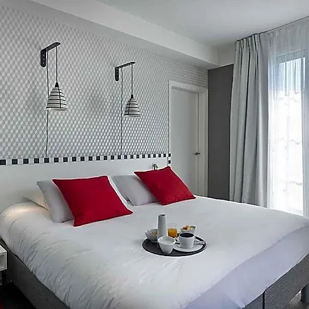 Mercure Centre Les Voyageurs Hotel Brest