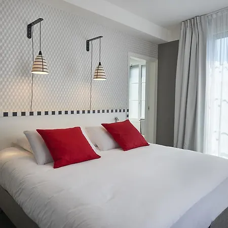 Mercure Centre Les Voyageurs Hotel