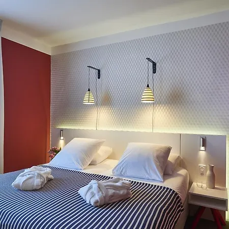 Mercure Centre Les Voyageurs 4*