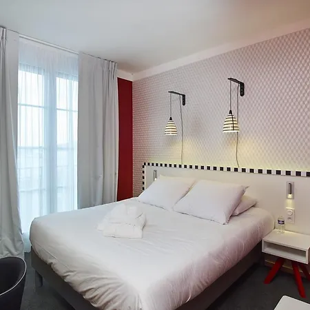 Hotel Mercure Centre Les Voyageurs 4*