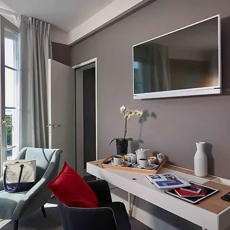 Mercure Centre Les Voyageurs 4*