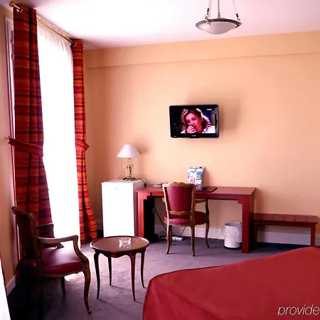 Mercure Centre Les Voyageurs 4*