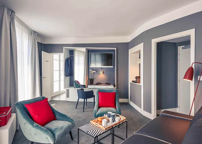 Mercure Centre Les Voyageurs 4*