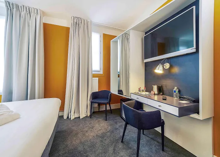 Otel Mercure Centre Les Voyageurs 4*