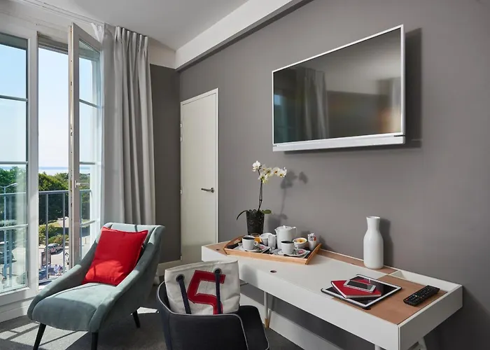 Mercure Centre Les Voyageurs Otel