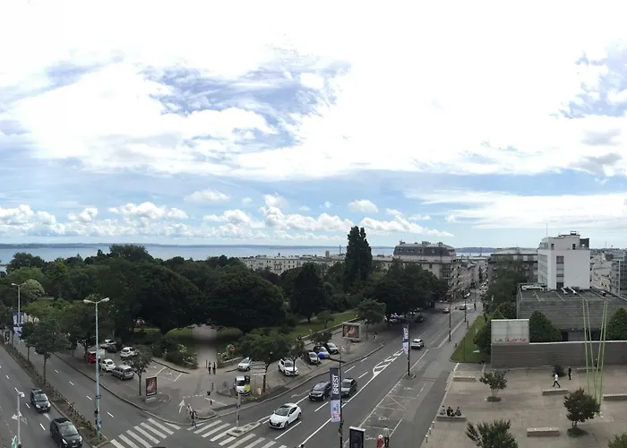 Mercure Centre Les Voyageurs Брест