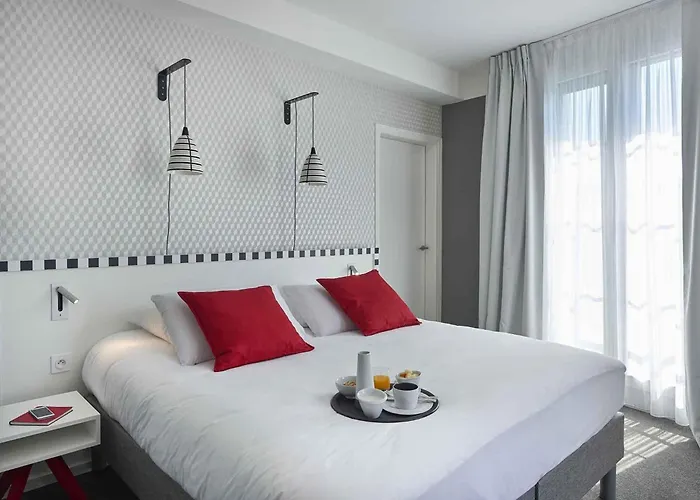 Mercure Centre Les Voyageurs 4*