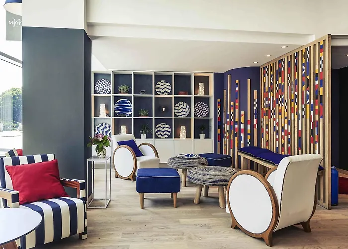 Mercure Centre Les Voyageurs Брест