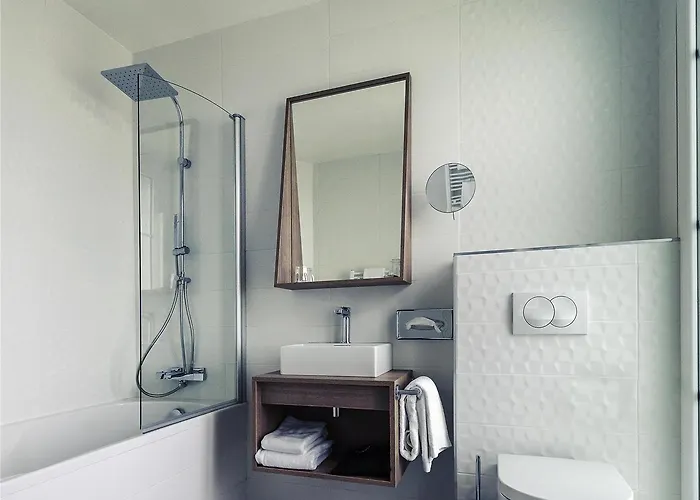 Mercure Centre Les Voyageurs Otel 4*