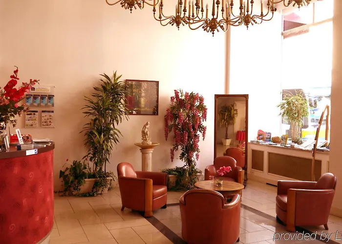 Mercure Centre Les Voyageurs 4* Брест