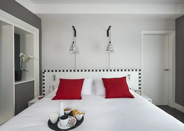 Otel Mercure Centre Les Voyageurs 4*